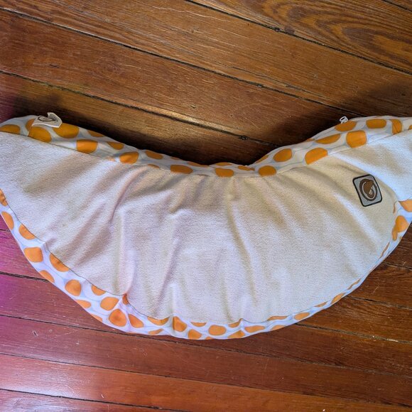 Blessed Nest Buckwheat "The Nursing Pillow" - Picture 1 of 5